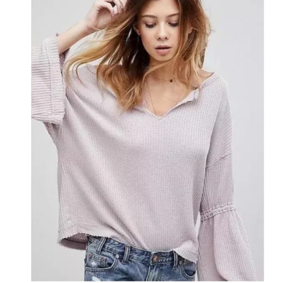 Free People Dahlia Waffle Knit Bell Sleeve Blouse size Small in Lilac 💜 Small - Picture 3 of 12